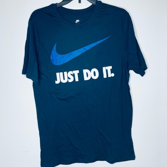 Men’s Nike Tee - Picture 1 of 4